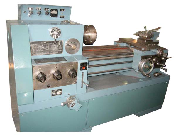 С1Е61ПМ, С1Е61ВМ Загальний вигляд універсального токарно-гвинторізного верстата Загальний вигляд універсального токарно-гвинторізного верстата моделі С1Е61ПМ, С1Е61ВМ